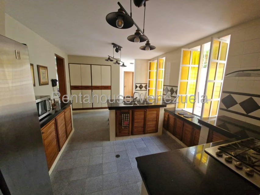 Casa (1 Nivel) en Venta en Prados del Este, Distrito Metropolitano - 12