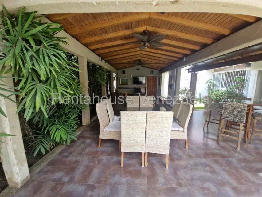 Casa (1 Nivel) en Venta en Prados del Este, Distrito Metropolitano - 13