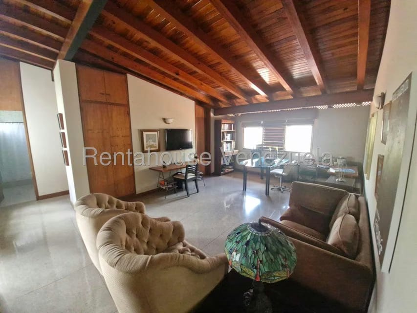 Casa (1 Nivel) en Venta en Prados del Este, Distrito Metropolitano - 21