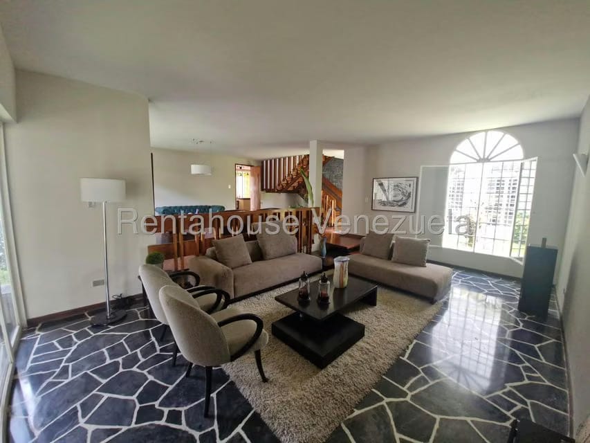 Casa (1 Nivel) en Venta en Prados del Este, Distrito Metropolitano - 10