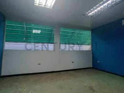 Venta Edificio Comercial el Piñal - 8