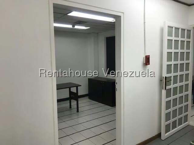 Comercial (Oficina) en Venta en Los Cortijos de Lourdes, Distrito Metropolitano - 8
