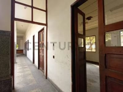 Gran casa estilo colonial Avenida Baralt sector Indio Mara - 10