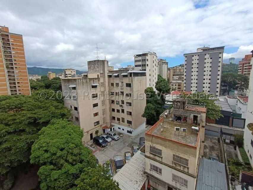 Apartamento (1 Nivel) en Venta en Valle Abajo, Distrito Metropolitano - 23