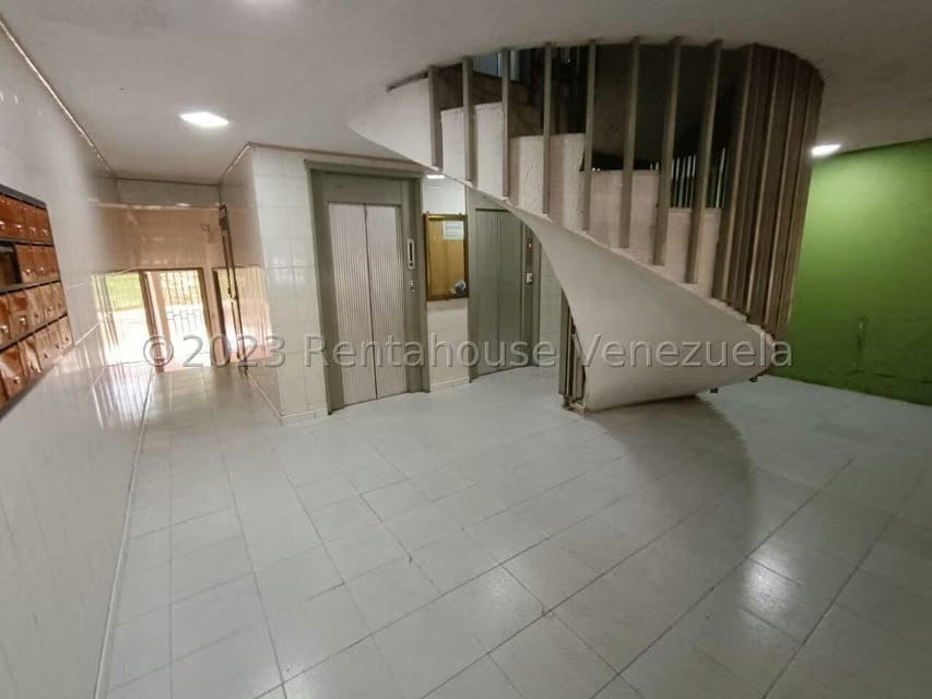 Apartamento (1 Nivel) en Venta en Valle Abajo, Distrito Metropolitano - 4