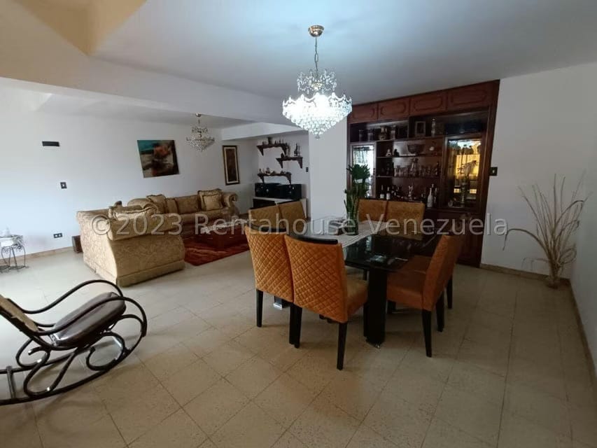 Apartamento (1 Nivel) en Venta en Valle Abajo, Distrito Metropolitano - 8