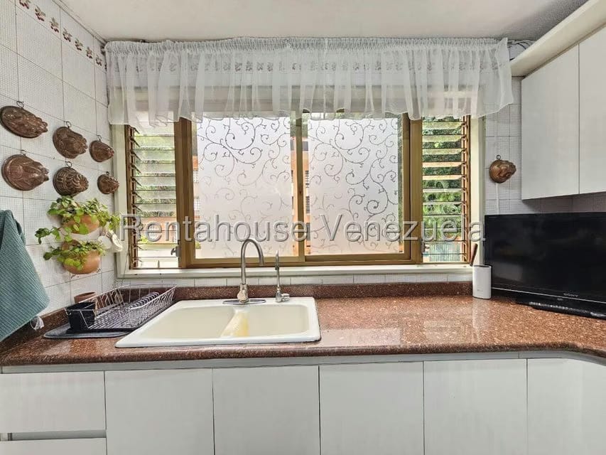 Apartamento (Planta Baja) en Venta en Miranda, Distrito Metropolitano - 29