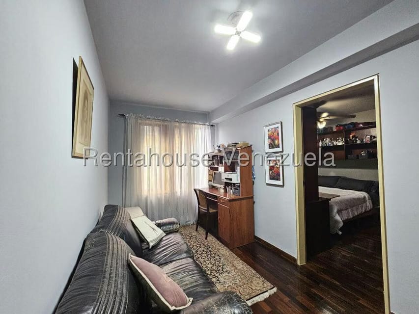 Apartamento (Planta Baja) en Venta en Miranda, Distrito Metropolitano - 37