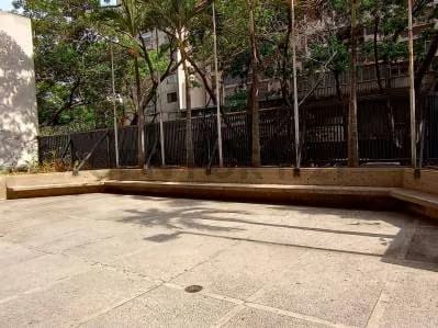 Local comercial a pie de calle, con terraza, Los Caobos (ER) - 4