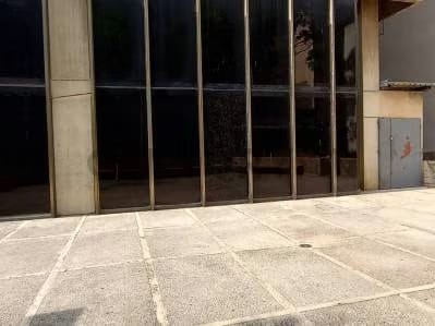 Local comercial a pie de calle, con terraza, Los Caobos (ER) - 5