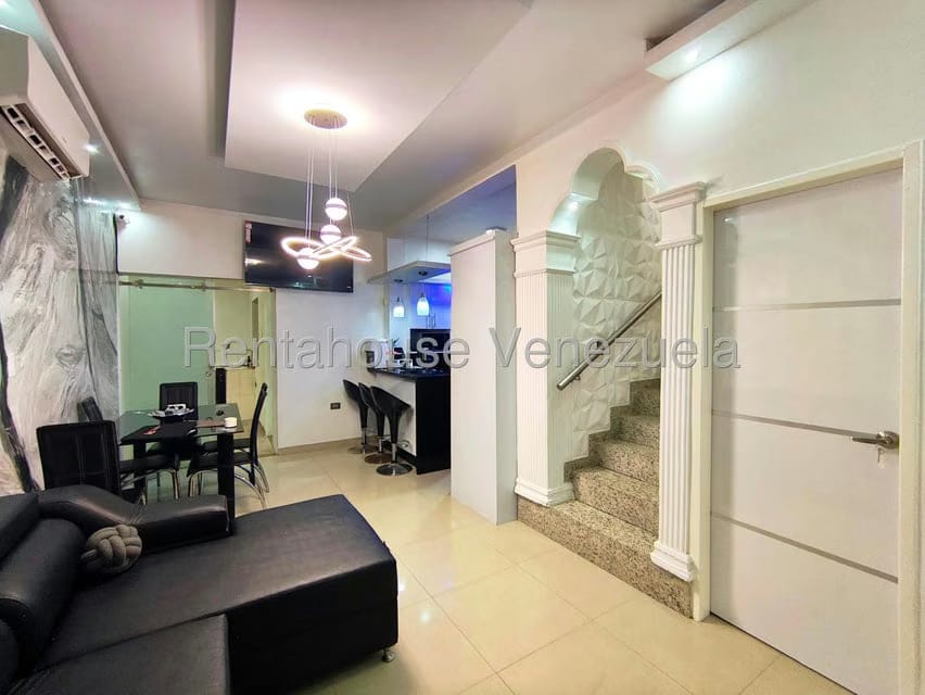 Casa (Duplex) en Venta en Casa Linda, Lara