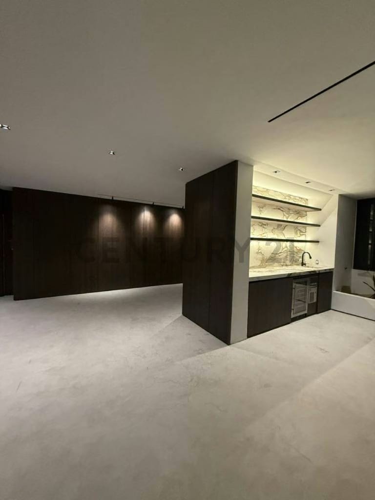 Alquiler en Altamira Norte con la mejor vista de Caracas - 4