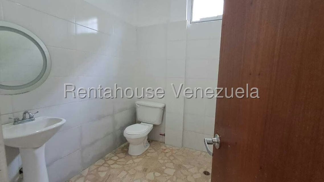 Comercial (Local Comercial) en Alquiler en Santa Cecilia, Carabobo - 14