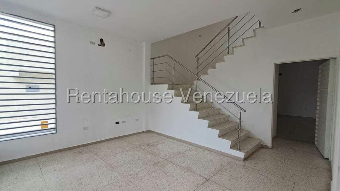 Comercial (Local Comercial) en Alquiler en Santa Cecilia, Carabobo - 5