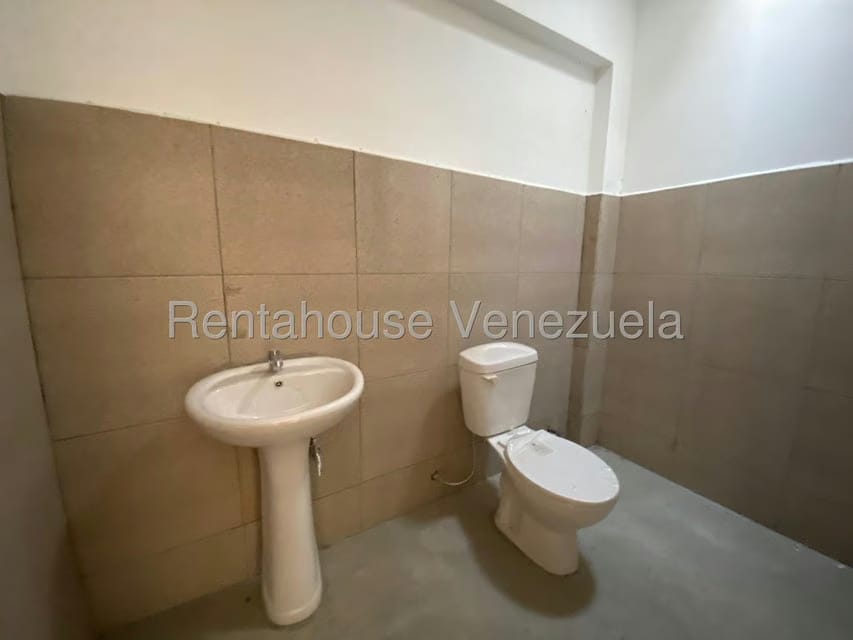 Comercial (Local Comercial) en Alquiler en Centro, Portuguesa - 13