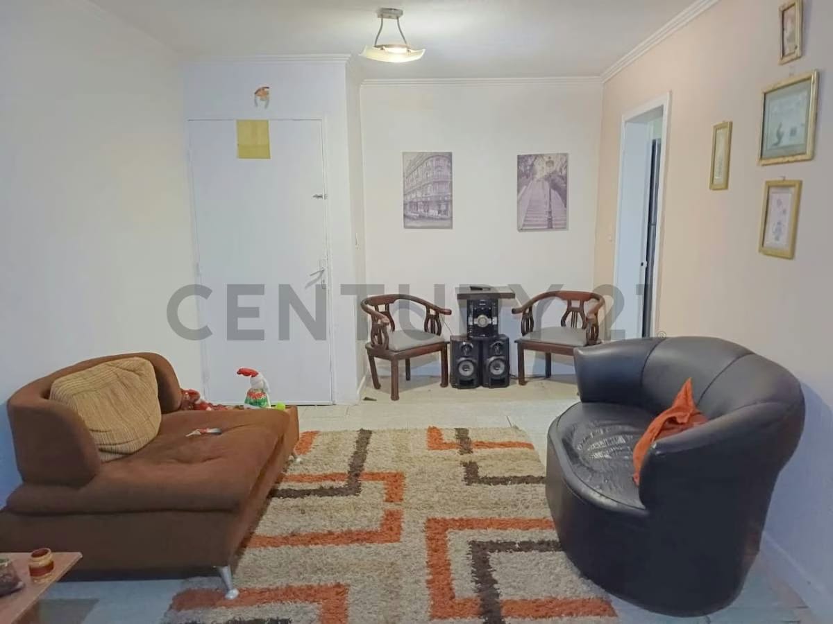 En venta Apartamento ubicado en piso 1 en la Urb PArque Valencia - 2