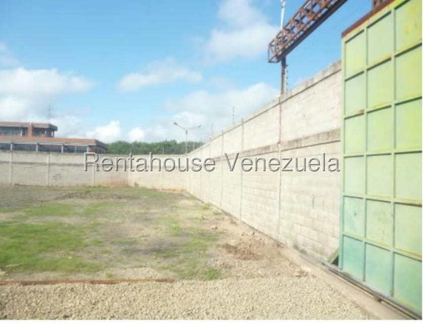 Terreno (Industrial) en Venta en La Raiza, Miranda - 4