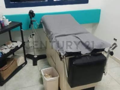 CD. 3 Locales en venta en el C.C Eurocentro Ranieri. Rio Chico - 7