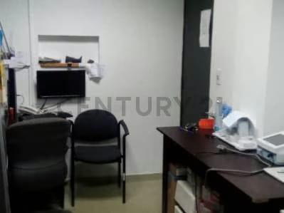 CD. 3 Locales en venta en el C.C Eurocentro Ranieri. Rio Chico - 9