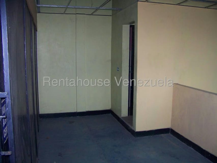 Comercial (Galpon - Deposito) en Alquiler en Las Barrancas, Miranda - 8