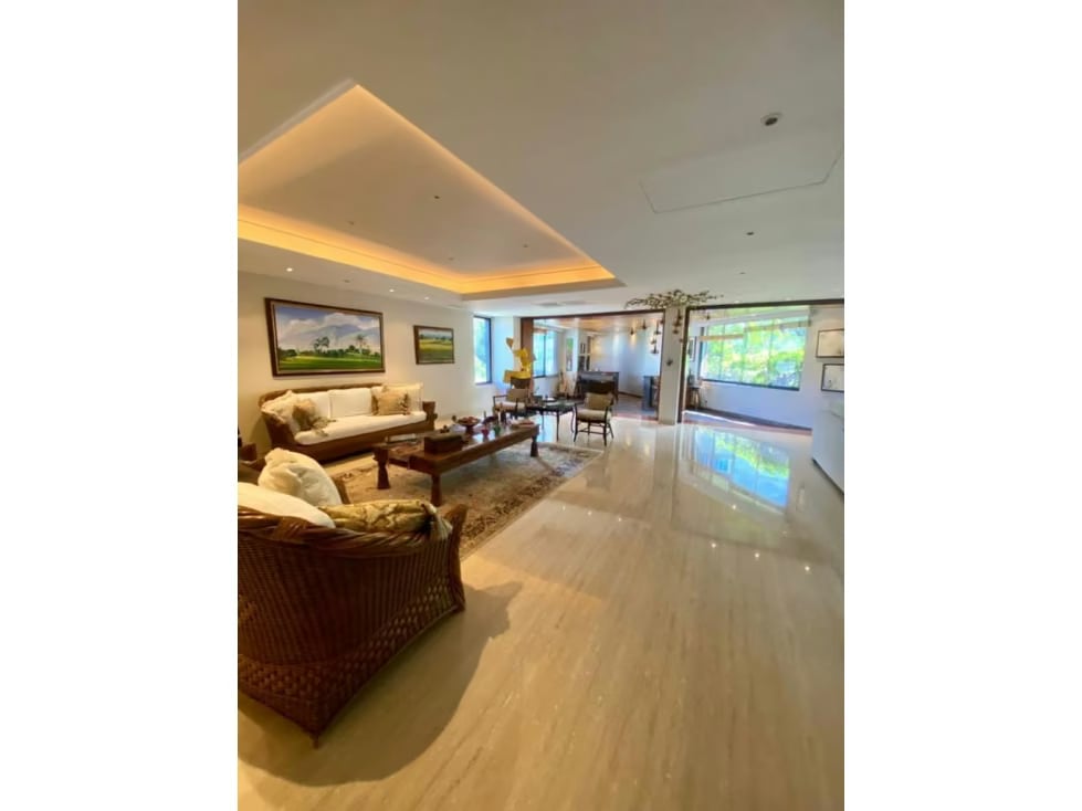 Vendo PH 575m2 Los Palos Grandes 1594