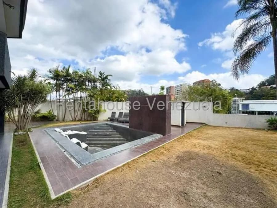 Casa en Venta en los naranjos del cafetal Caracas - 12