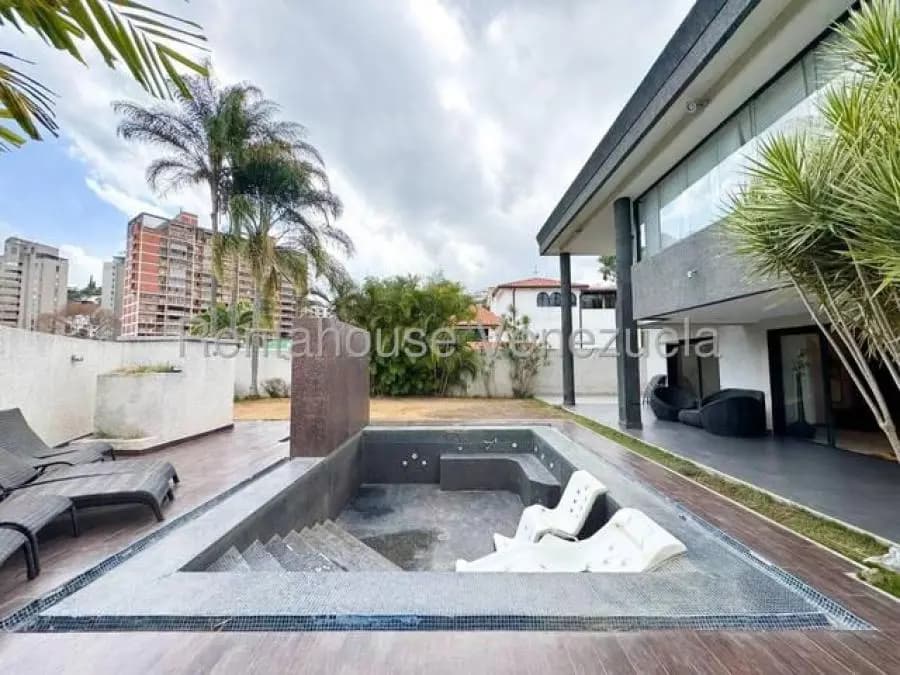 Casa en Venta en los naranjos del cafetal Caracas - 14