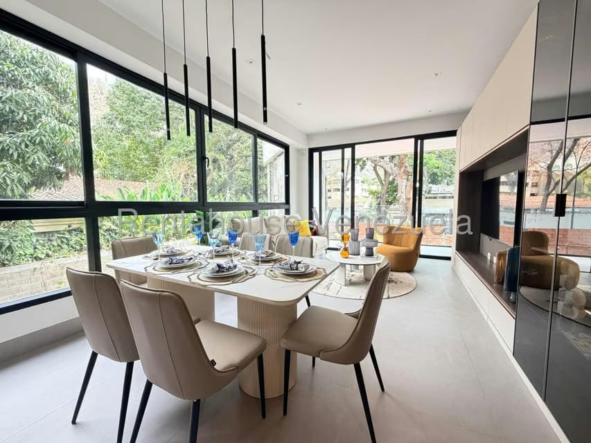 Apartamento (Penthouse) en Venta en La Castellana, Distrito Metropolitano - 3