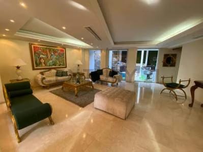 Venta de casa ubicada en exclusiva zona residencial - 9