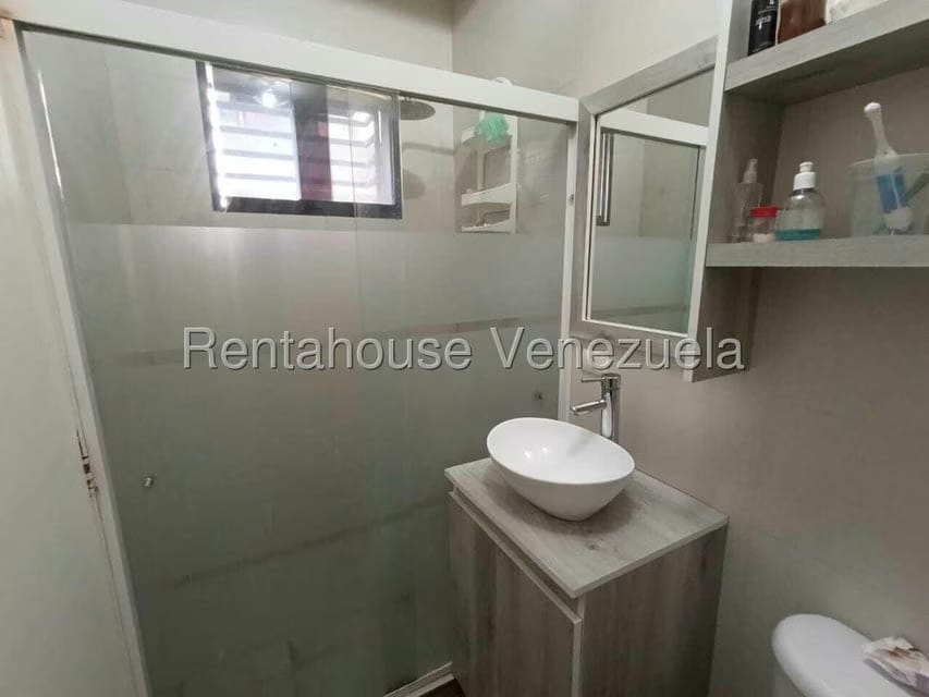 Apartamento (1 Nivel) en Venta en Zona Oeste, Lara - 13
