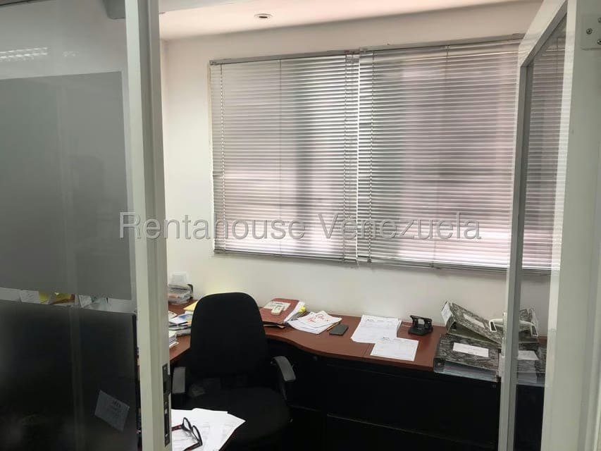 Comercial (Local Comercial) en Alquiler en La Trinidad, Distrito Metropolitano - 5