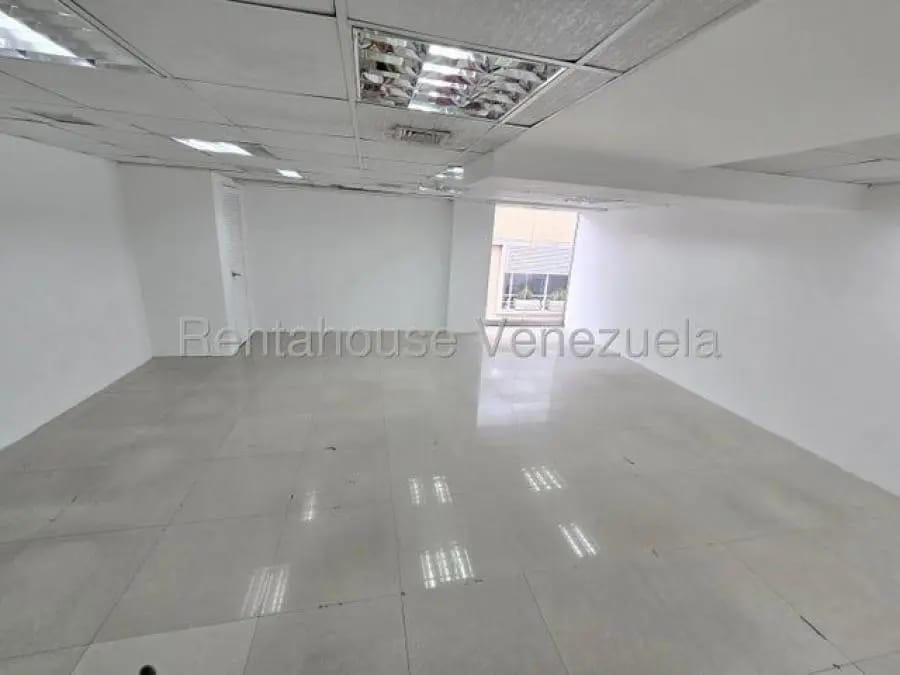 Oficina en Alquiler en los ruices Caracas - 2