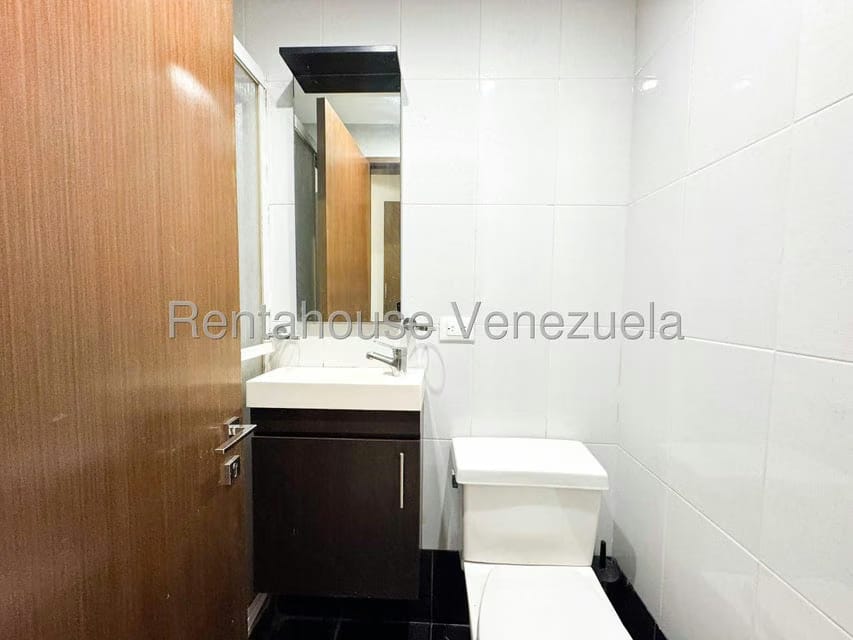 Apartamento (1 Nivel) en Venta en Los Samanes, Distrito Metropolitano - 23