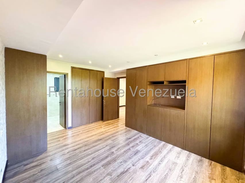 Apartamento (1 Nivel) en Venta en Los Samanes, Distrito Metropolitano - 42
