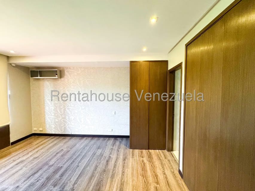 Apartamento (1 Nivel) en Venta en Los Samanes, Distrito Metropolitano - 43