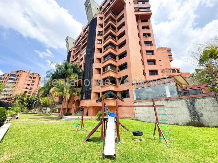 Apartamento (1 Nivel) en Venta en Los Samanes, Distrito Metropolitano - 55