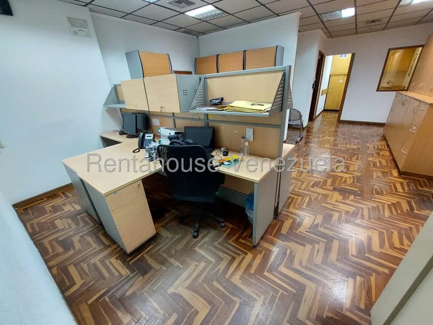 Comercial (Oficina) en Venta en Prados del Este, Distrito Metropolitano - 13