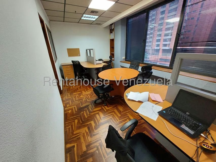 Comercial (Oficina) en Venta en Prados del Este, Distrito Metropolitano - 15