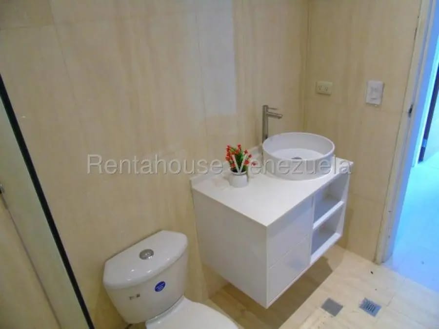 Apartamento en Venta en lomas del sol Caracas - 3