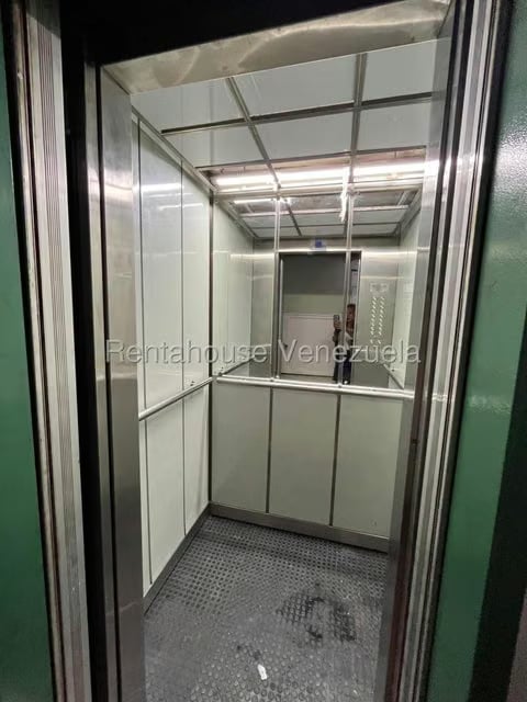 Apartamento (1 Nivel) en Venta en Chacaito, Distrito Metropolitano - 36