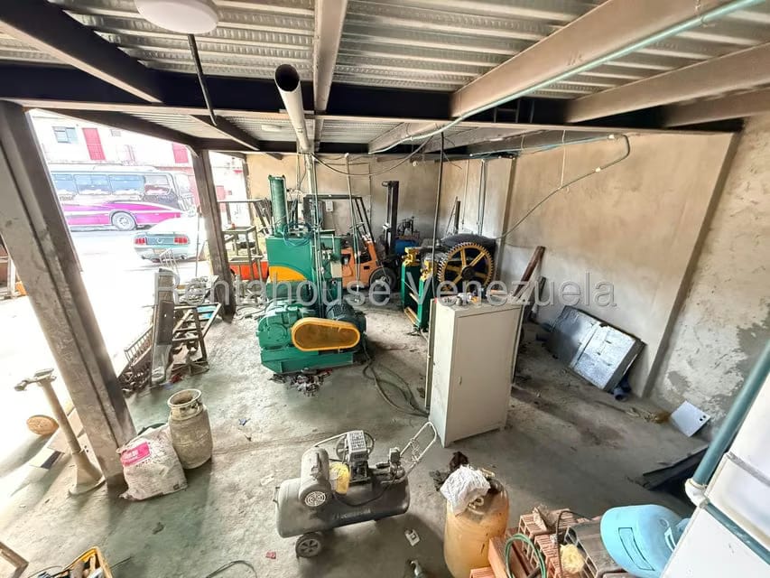 Comercial (Galpon - Deposito) en Venta en Centro, Lara - 14