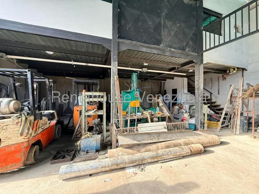 Comercial (Galpon - Deposito) en Venta en Centro, Lara - 6