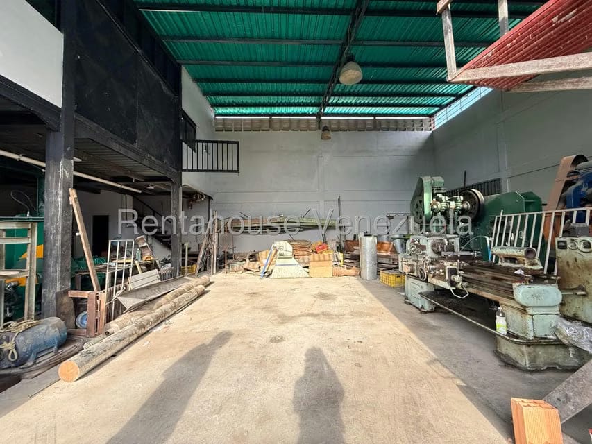 Comercial (Galpon - Deposito) en Venta en Centro, Lara - 9