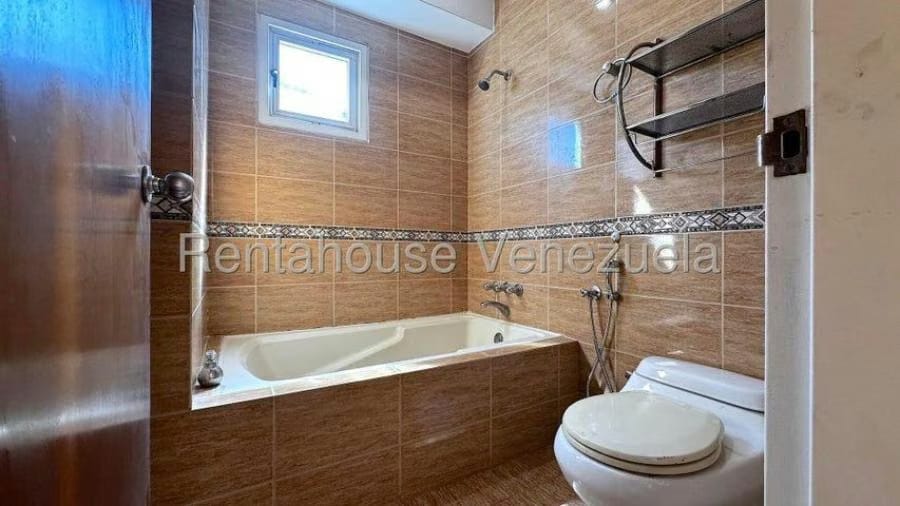 Apartamento en Venta en El Rosal Caracas