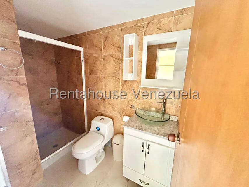 Casa (Multipes Niveles) en Alquiler en Tarabana Plaza, Lara - 11
