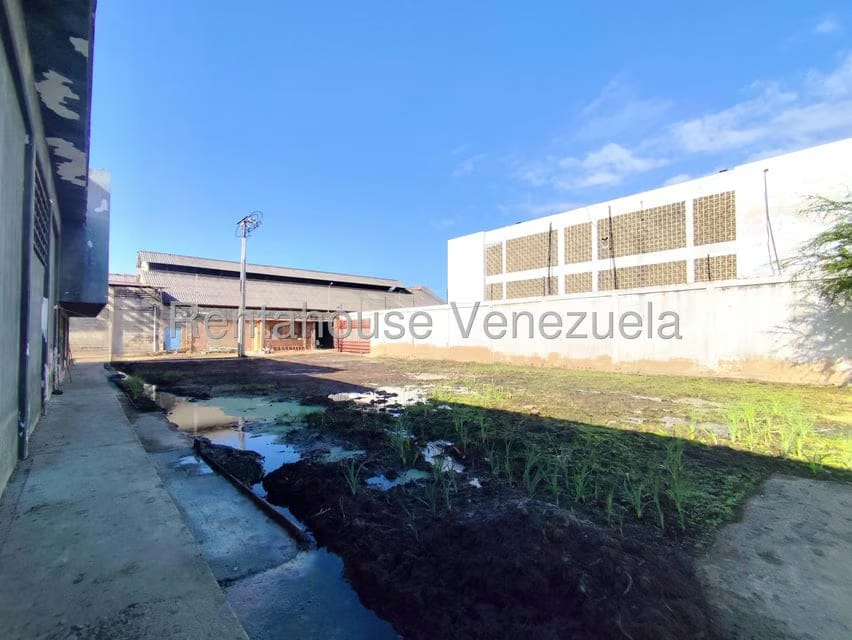 Comercial (Galpon - Deposito) en Venta en Los Haticos, Zulia - 26