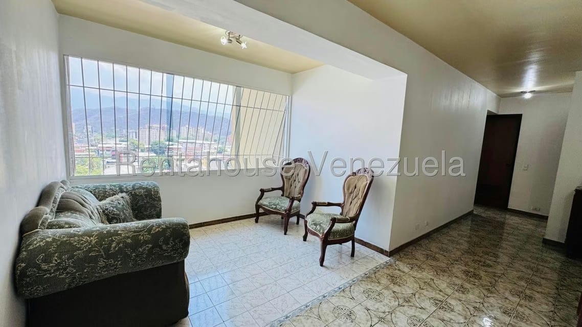 Apartamento (1 Nivel) en Venta en Zona Centro, Aragua - 3