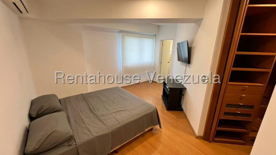 Apartamento (1 Nivel) en Alquiler en Santa Fe Norte, Distrito Metropolitano - 13