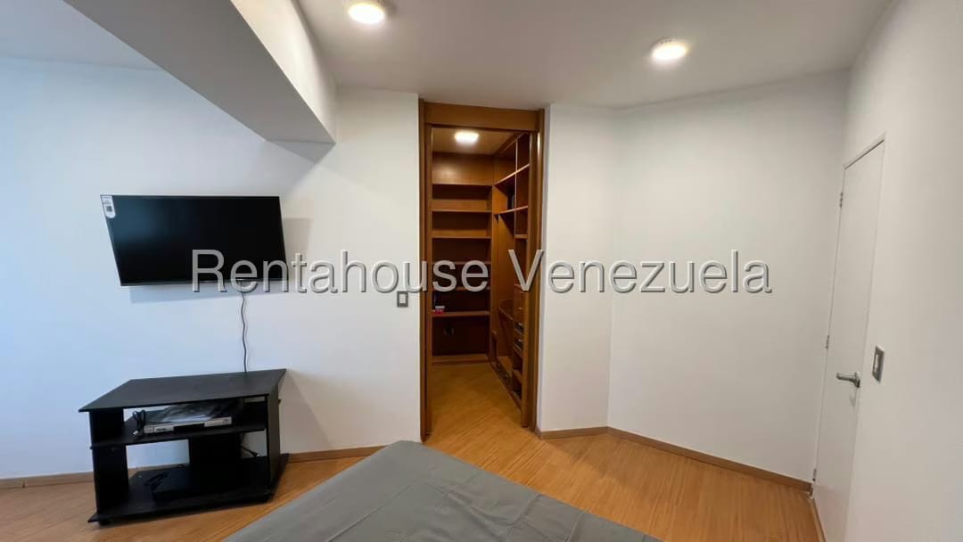 Apartamento (1 Nivel) en Alquiler en Santa Fe Norte, Distrito Metropolitano - 16