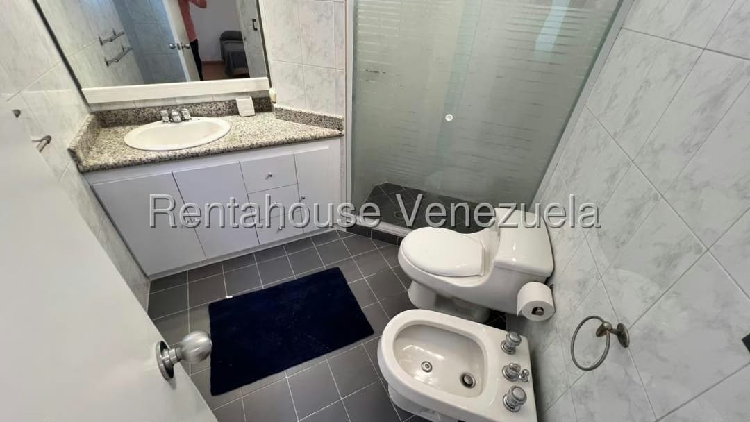 Apartamento (1 Nivel) en Alquiler en Santa Fe Norte, Distrito Metropolitano - 20
